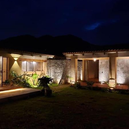 Hostal Villa Quieta Тепоцтлан Екстериор снимка